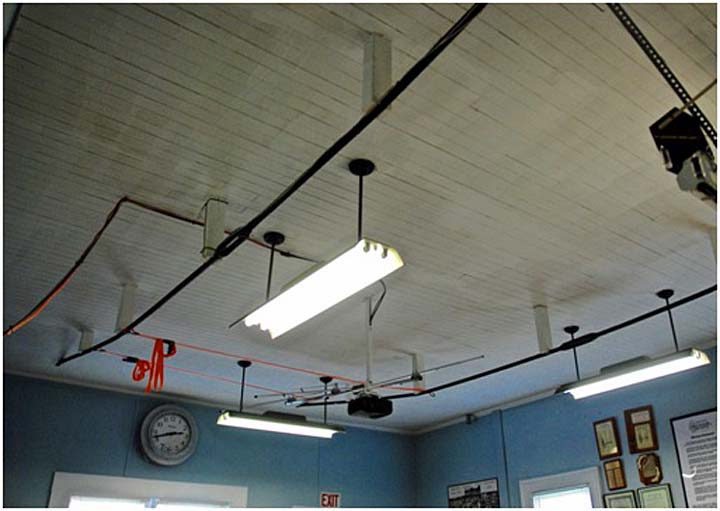 Second floor iron rod suspension support
